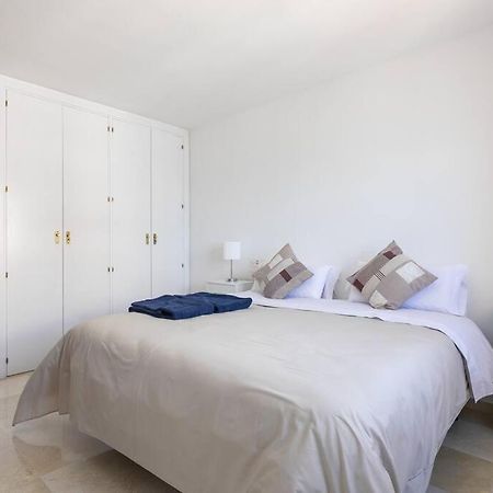 Seaview Estepona Marine Port With Pools Экстерьер фото