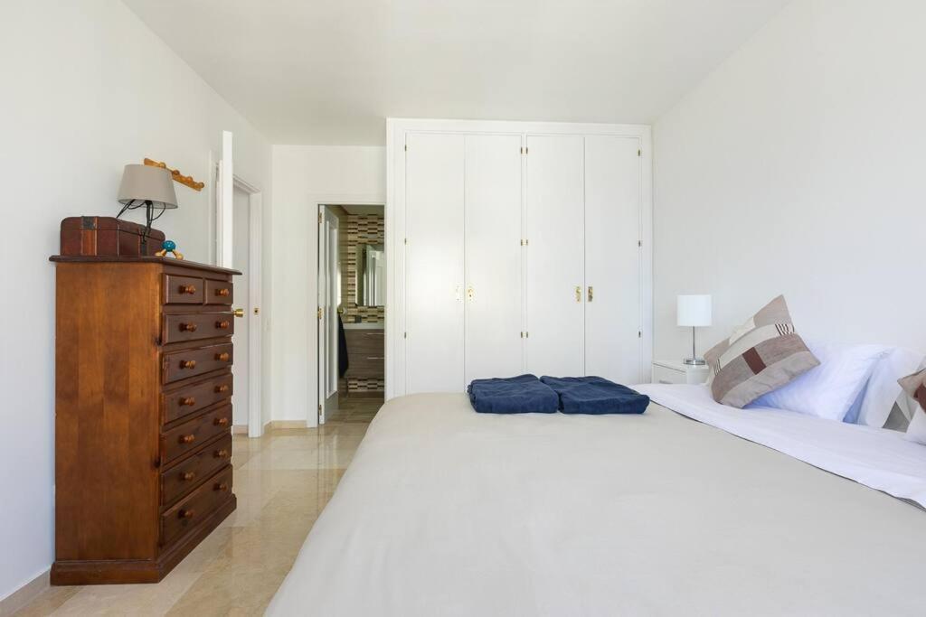 Seaview Estepona Marine Port With Pools Экстерьер фото